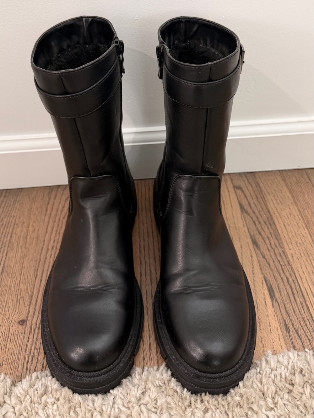 Aquatherm Canada Woman Black Leather Mid-Calf Boots with Inner Lining